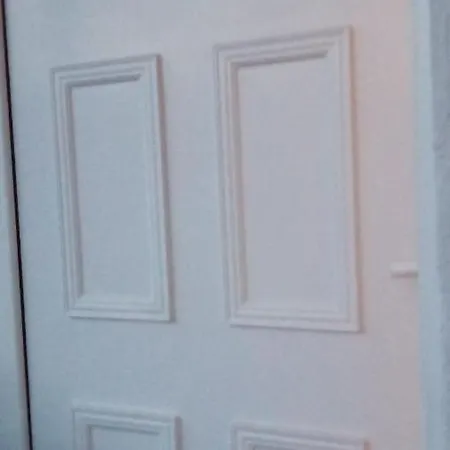 Double With Shared Bathroom Split