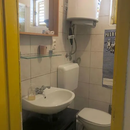 Double With Shared Bathroom 公寓 *